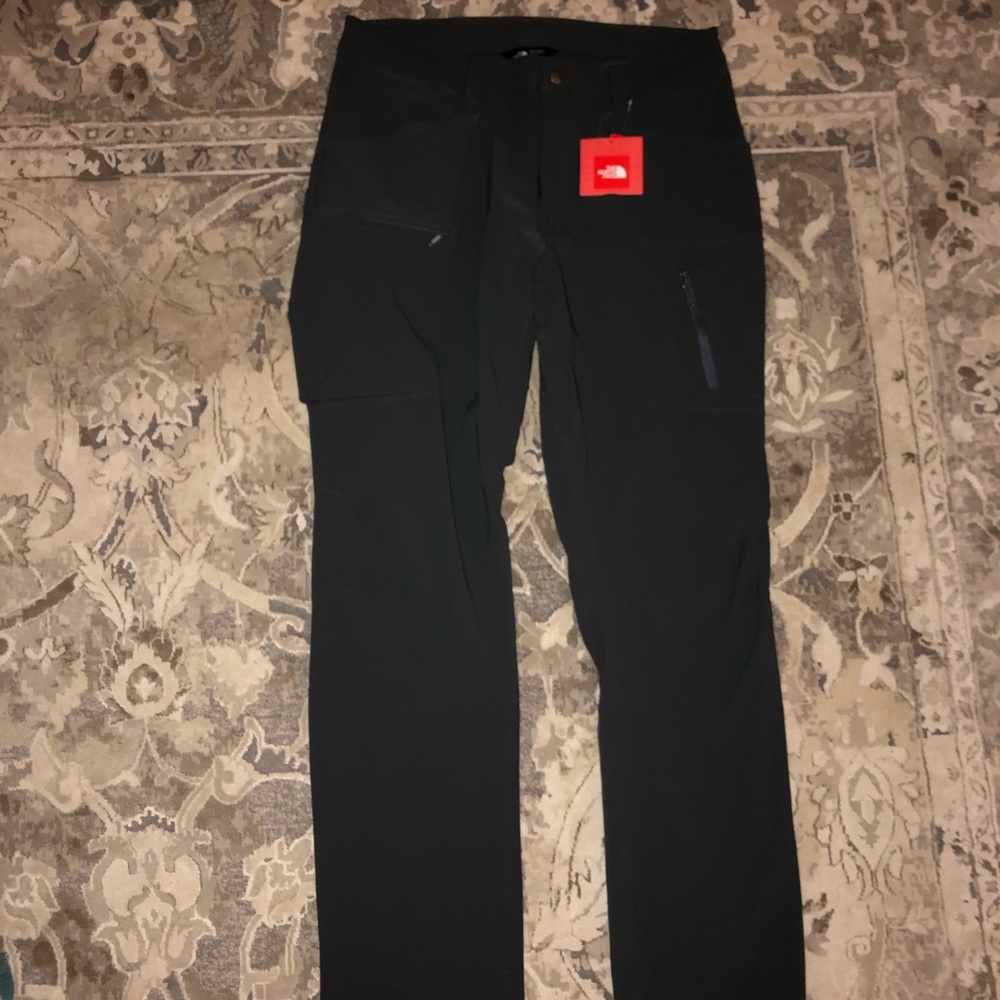Brand new men’s North face pants